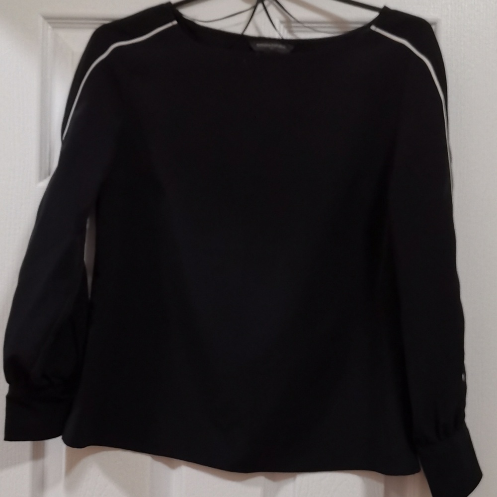 BANANA REPUBLIC | Black&White Long Sleeve Blouse